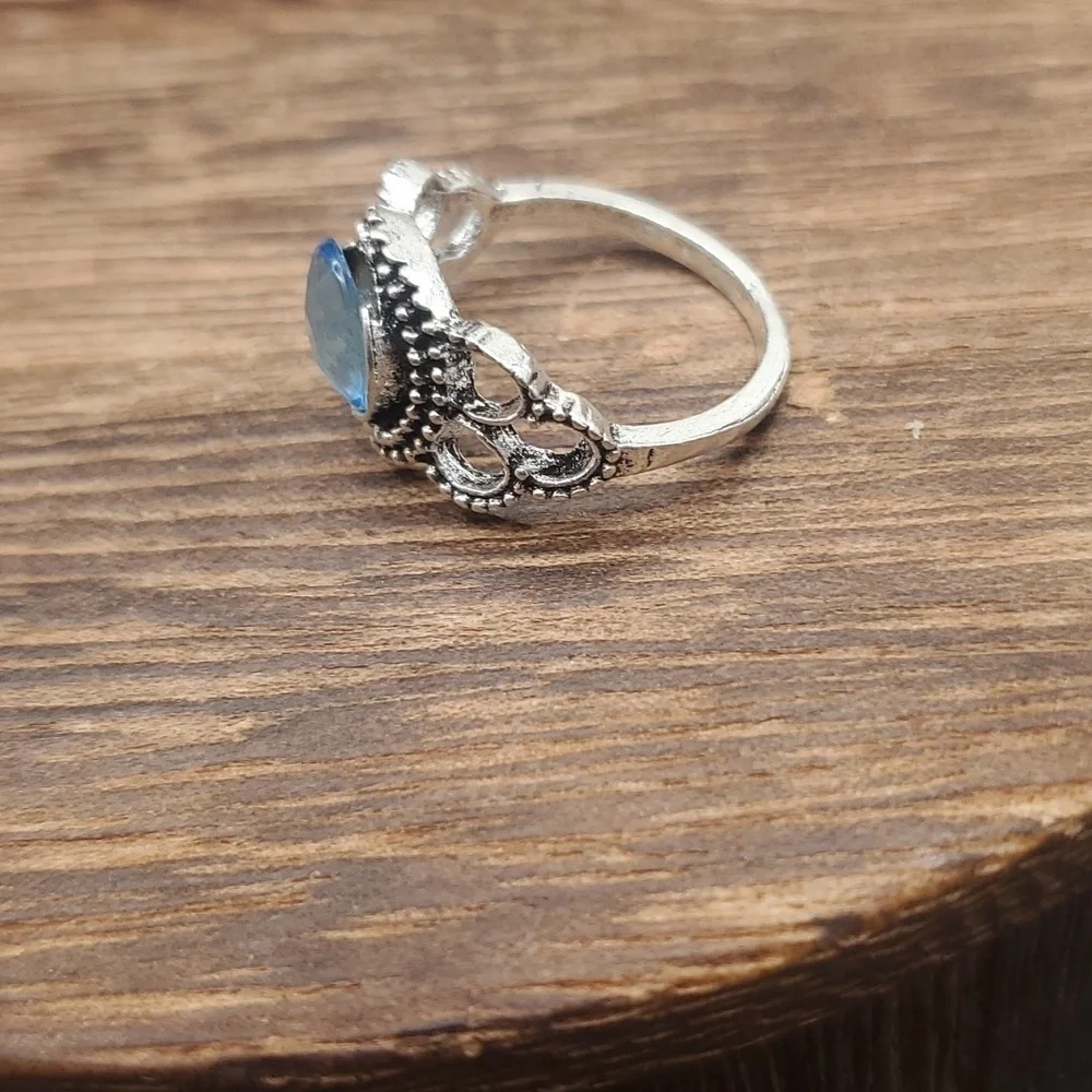 Size 5.5 R368 - Picture 2 of 2